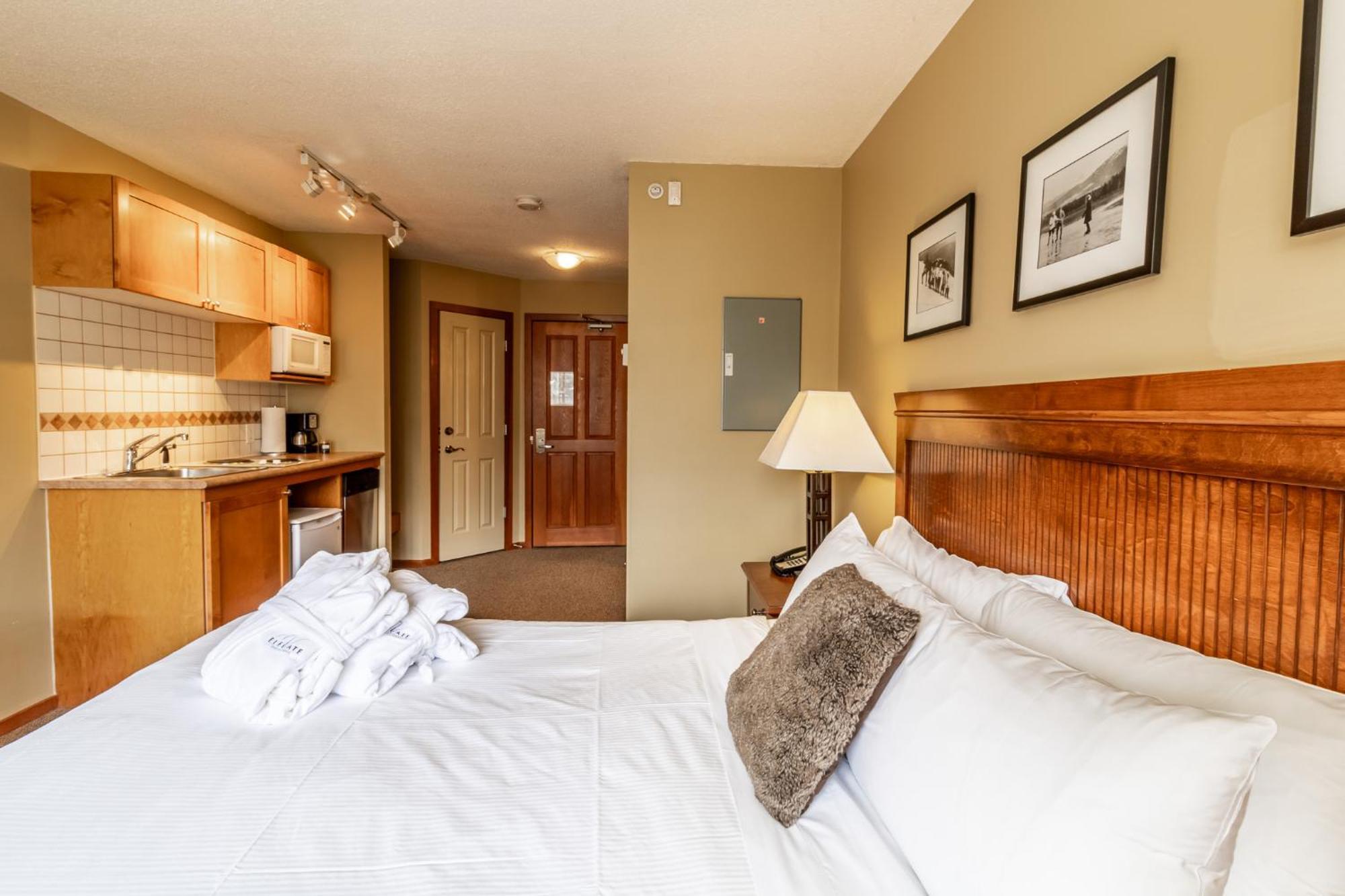 Cascade By Elevate Vacations Apartment Whistler Bagian luar foto